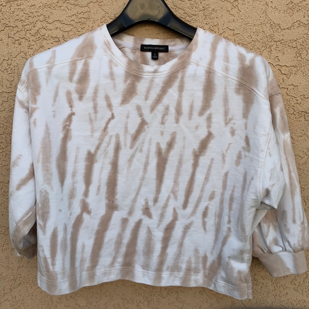 Small Banana Republic tie dyed shirt